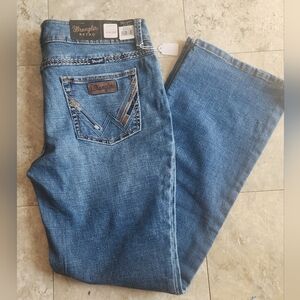 8 Wrangler Retro Blue boot cut western Jeans NWT